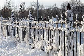 Fencing in Extreme Cold Climates