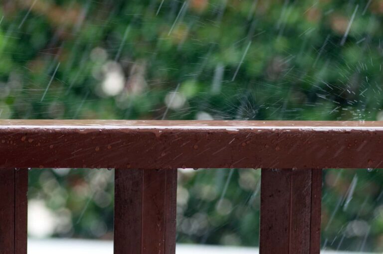 Tips for Choosing Fencing in Extreme Rainy Areas