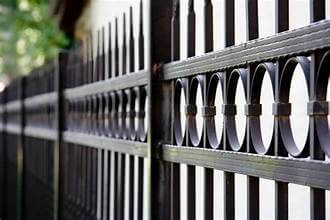 The Benefits of Powder-Coated Aluminum Fencing